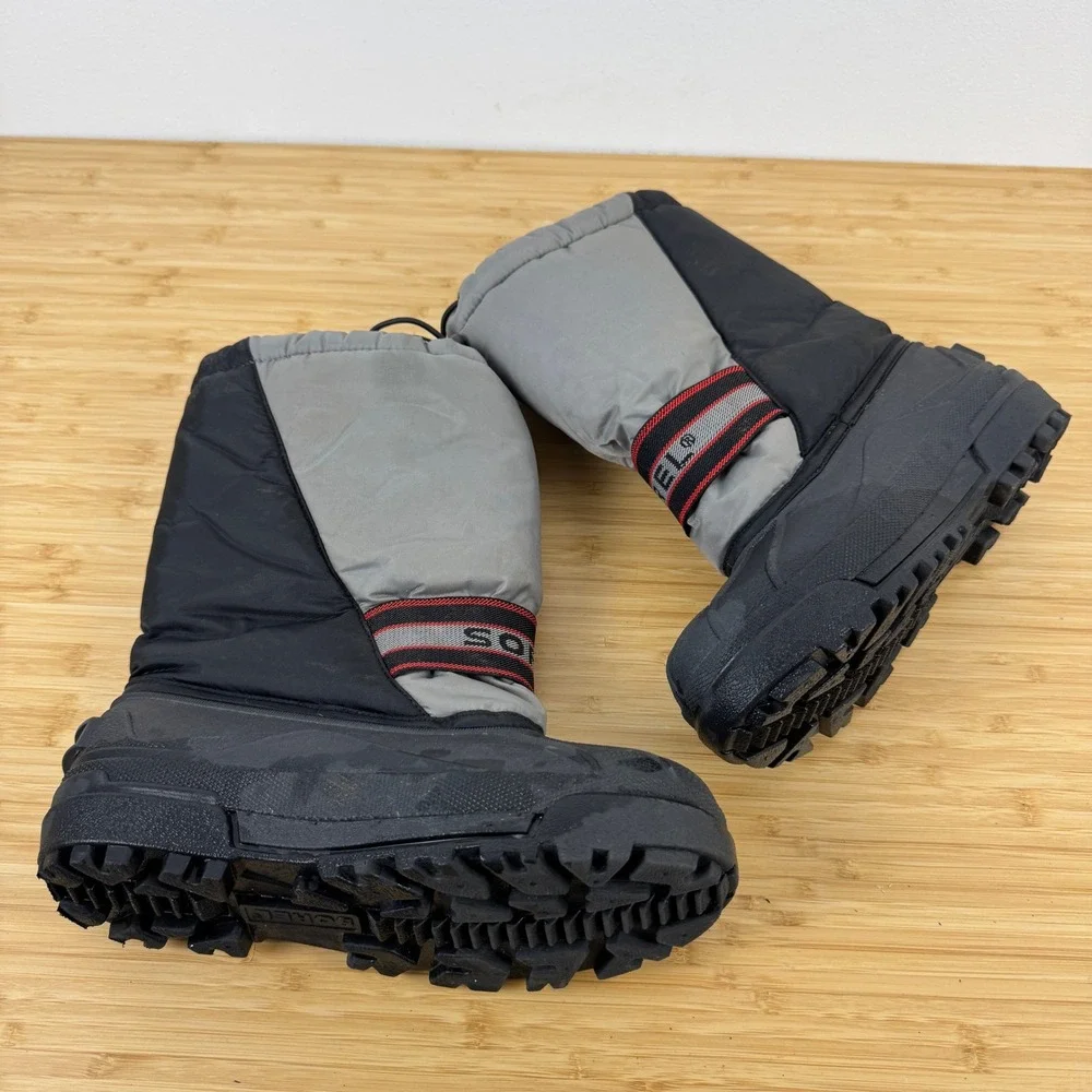 Sorel Snow Chariot Kids Winter Boots Black Gray Size‎ 6 Youth LY1650